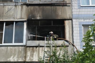  15 пожарных тушили пожар на улице Зубковой