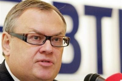 Андрей Костин