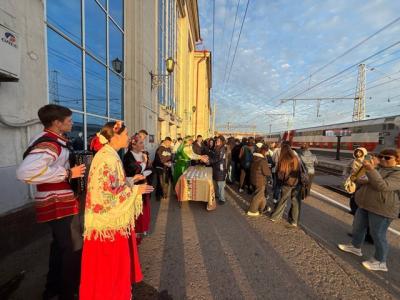 Рязань встретила первый туристический поезд «Вдохновение эпох»