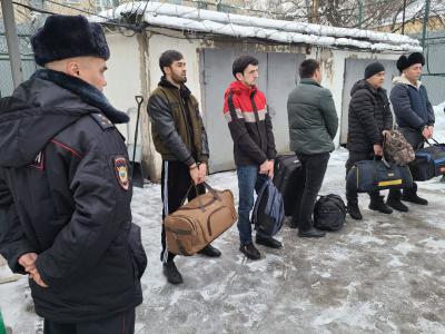 Из Рязанской области за пределы РФ выдворили пятерых нелегальных мигрантов