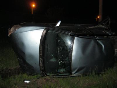 Шесть человек получили травмы при опрокидывании Mitsubishi Lancer в кювет близ Варских