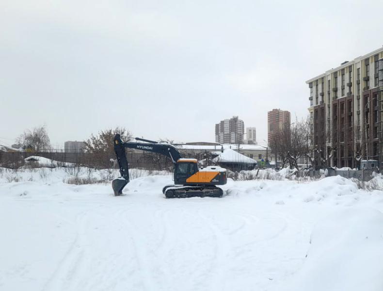 На углу улиц Затинной и Есенина в Рязани готовятся строить многоэтажку