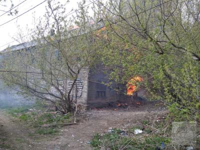 В Путятино загорелся двухэтажный дом, подлежащий сносу