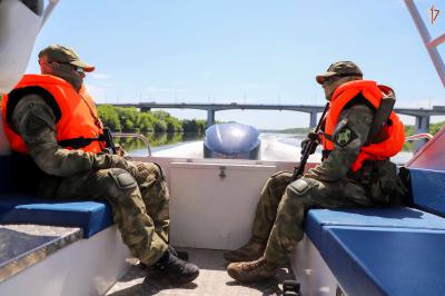 Росгвардейцы задержали на реке Оке в Рязани двух браконьеров