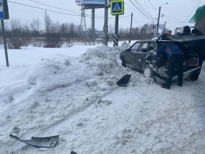 В Рязани «Газель» врезалась в «девятку», которая сбила женщину-пешехода