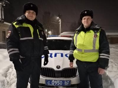 Клепиковские полицейские помогли доставить задыхающегося ребёнка в больницу