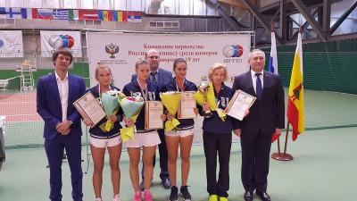 Трио рязанцев взяло золото командного первенства России по теннису среди юниорок