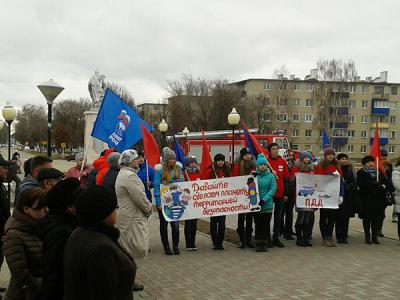 Память жертв ДТП почтили в Шилово