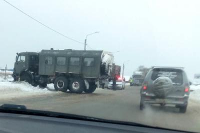 В аварии с участием военного грузовика в Рязанском районе погиб один человек
