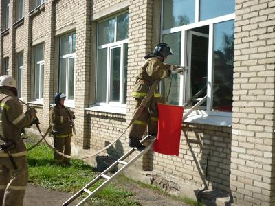 В Шиловской школе прошло пожарно-тактическое учение