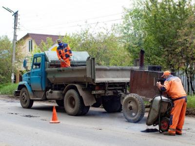 В Рязани за неделю залатали свыше 700 квадратных метров ям