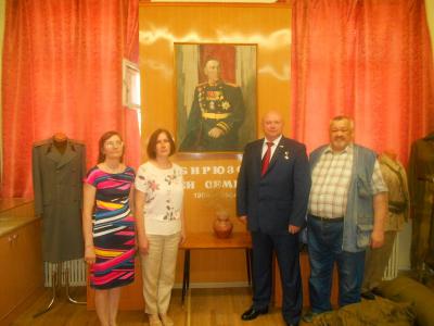 Андрей Красов побывал в музее боевой славы имени Бирюзова