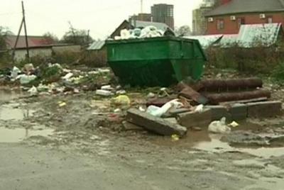 Жители микрорайона Кальное ведут неравную борьбу с мусором