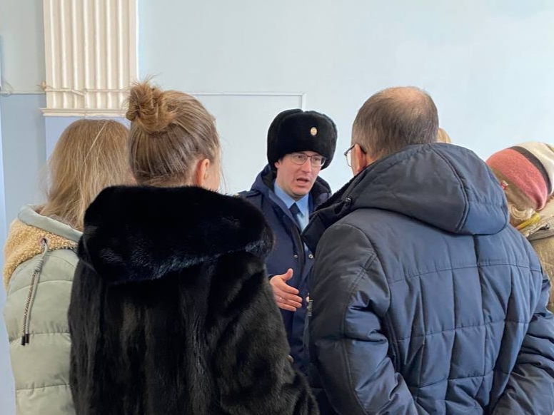 Для пассажиров организованы консультации в связи с задержкой поездов в Рязани