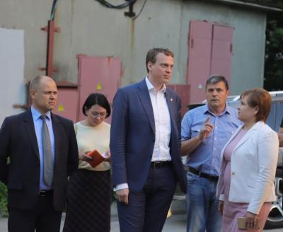 Павел Малков увидел все недостатки рязанских дворов