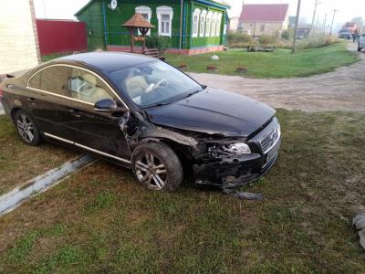 Близ Кадома Volvo столкнулась c ВАЗ-21099, пострадали пенсионерка и девочка
