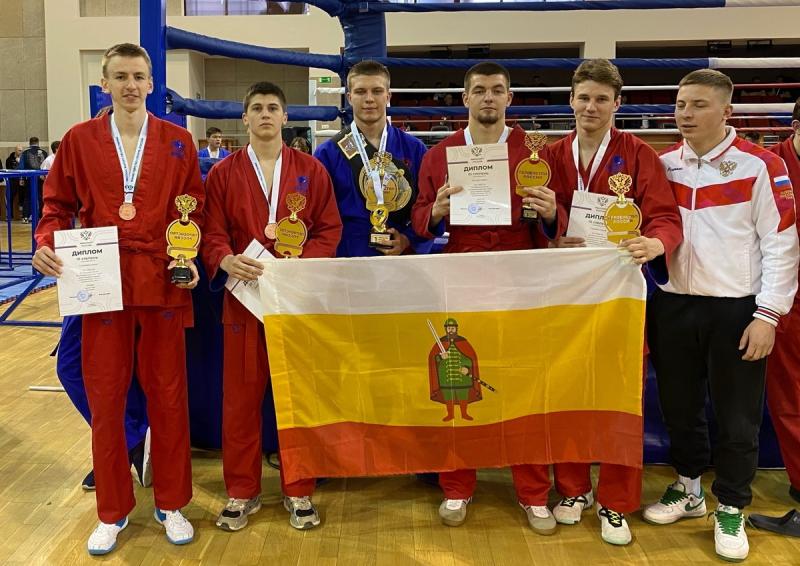 Рязанцы завоевали медали первенства России по универсальному бою