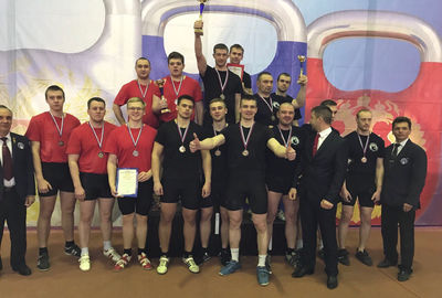 Рязанец Иван Кулаков выиграл межрегиональные соревнования по гиревому спорту