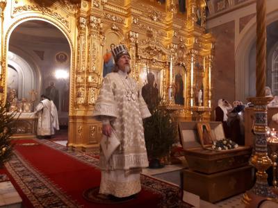 Митрополит Марк возглавил литургию в кафедральном соборе Рязани