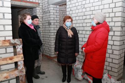 Елена Сорокина осмотрела пристройки к рязанским детским садам