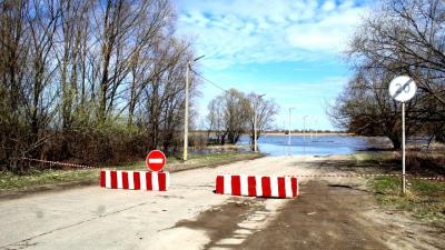 Из-за подтопления в посёлке Борки Рязани закрыли движение транспорта