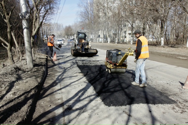 Борис Ясинский рассказал, как в Рязани приводят в порядок дороги после зимы