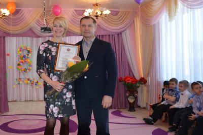 Игорь Мурог поздравил коллектив детсада №24 с наступающим 8 марта