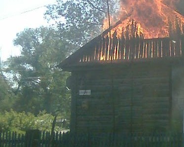 На Рязанщине сгорел жилой дом и автомобиль