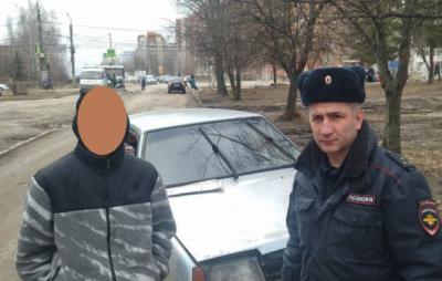 Полиция задержала в Рязани подростка, управлявшего автомашиной