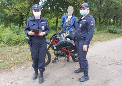 В Рязани задержали байкера без прав