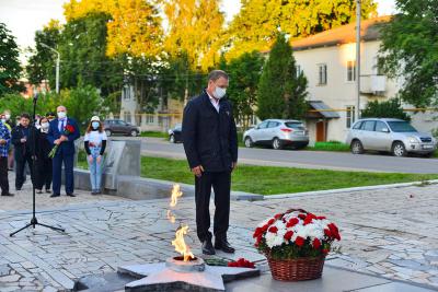 Аркадий Фомин принял участие в патриотической акции «Зажги Свечу памяти»