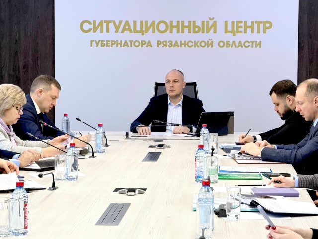 Артём Бранов обсудил с ведомствами дорожный ремонт и строительство ключевых объектов