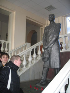 В библиотеке имени М.Горького открылась выставка, посвящённая юбилею журнала «Литературная учёба»