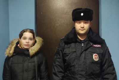 Рязанские полицейские задержали девушку, находившуюся в федеральном розыске
