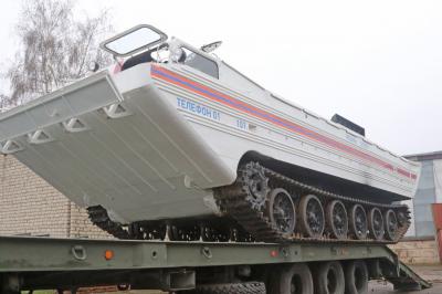 Для перевозки жителей села Заокское выделили плавающий транспортёр