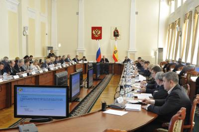 Олег Ковалёв проинформировал о структурных изменениях в правительстве области