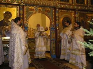 Архиепископ Рязанский и Касимовский Павел возглавил божественную литургию в Николо-Ямском храме