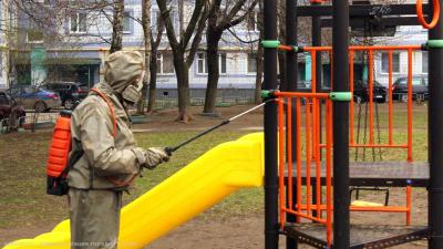 В Рязани обработали четыре перехода и 21 площадку