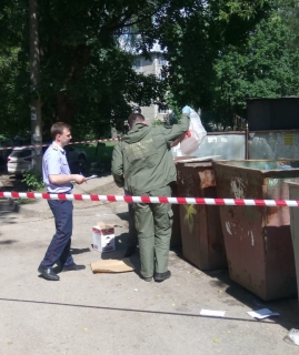 В мусорном баке в Рязани обнаружили тело младенца