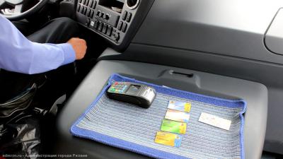 Рязанцам компенсируют средства на картах «Школьная» и «Студенческая»