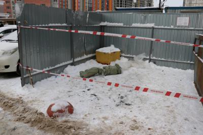 На улице Быстрецкой возле мусорного контейнера нашли труп мужчины