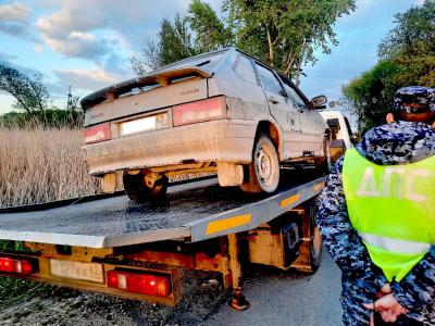 В Пронском районе легковушка перекрыла движение по мосту