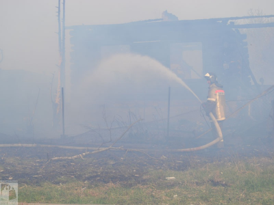 В Кадоме сгорели четыре дома, четыре бани и четыре сарая