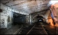   В тоннеле слева трапециевидная крепь. Контактный провод на данном участке тоже отсутствует.  title=