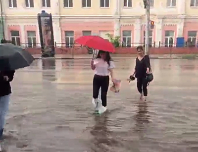 Рязанцы продолжают удивляться затоплению улиц во время дождя