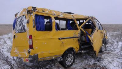 Три пассажира пострадали в перевернувшейся в кювет маршрутке близ Скопина