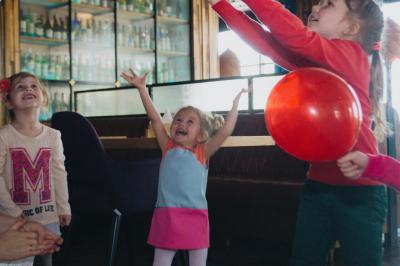 В ресторане «Ёлки» детям предложат поймать невидимку