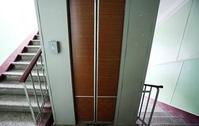 Рязанцы платят за несуществующий лифт