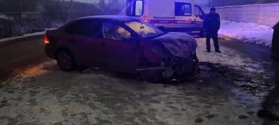 На Ряжском шоссе в Рязани не разъехались две иномарки, пострадали двое взрослых и ребёнок