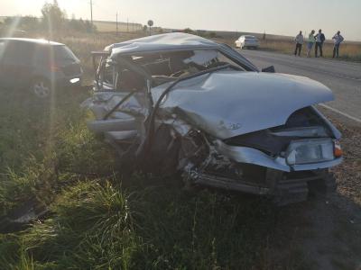 Под Пронском столкнулись ВАЗ-2115 и Toyota Yaris, пострадали три человека